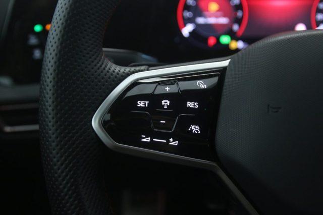 VOLKSWAGEN Golf GTI 2.0 TSI GTI DSG Black Style plus