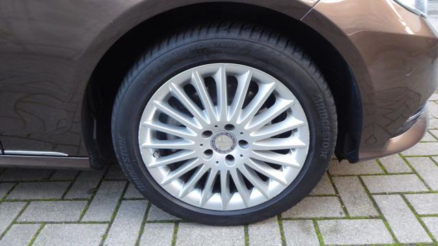 MERCEDES-BENZ E 220 CDI BlueTEC