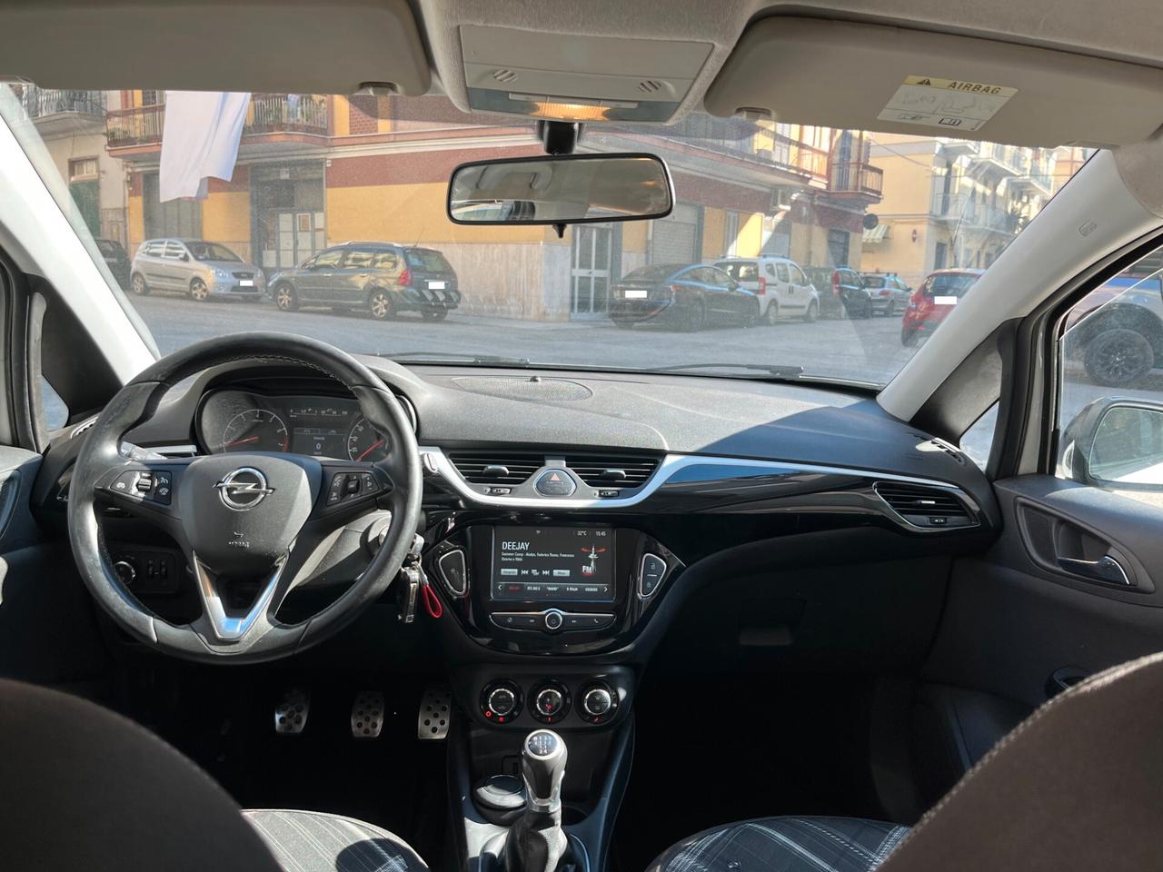 Opel Corsa 1.4 90CV 5 porte Black Edition