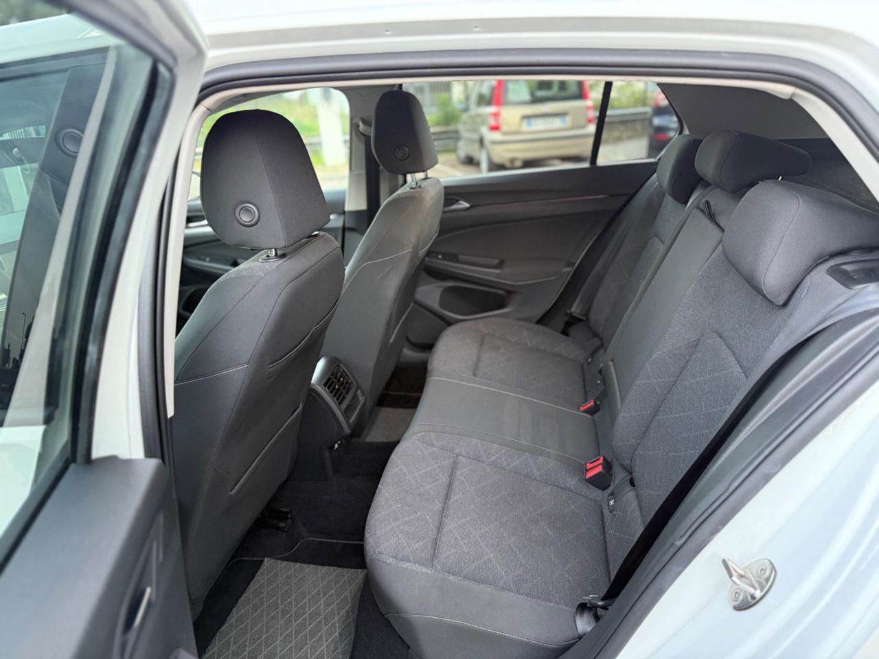 Volkswagen Golf 1.0 TSI EVO Life