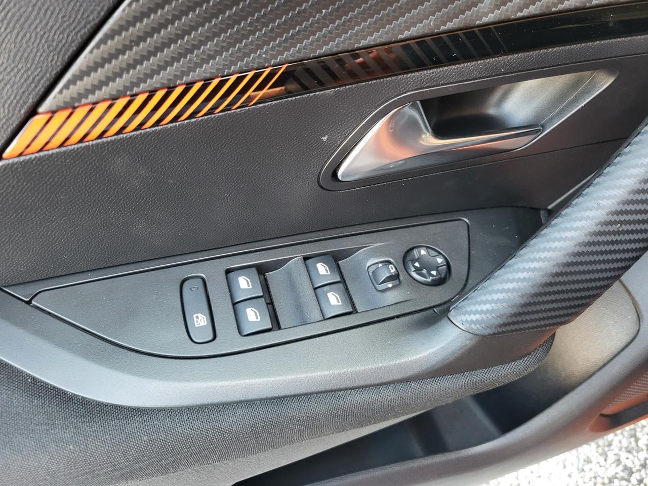 Peugeot 2008 PureTech Turbo 130 S&S Allure