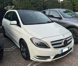 MERCEDES Classe B 180 CDI Executive tetto panoramico