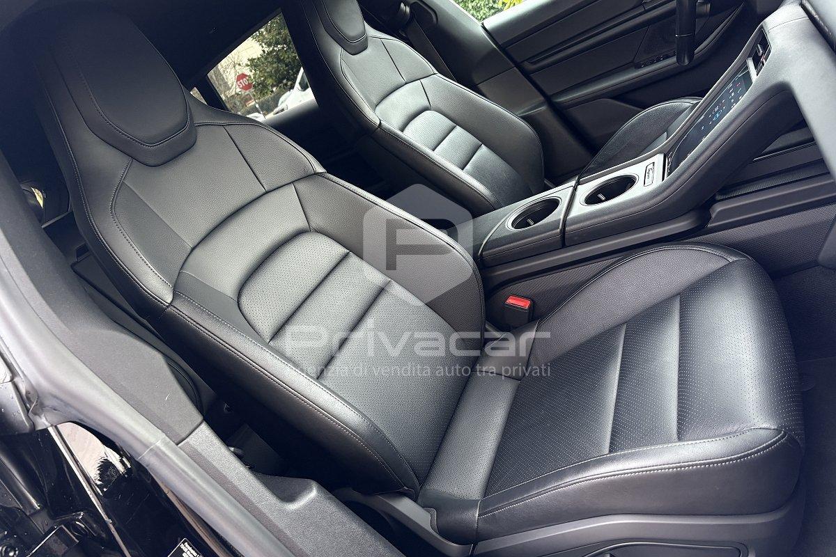 PORSCHE Taycan 4 Cross Turismo