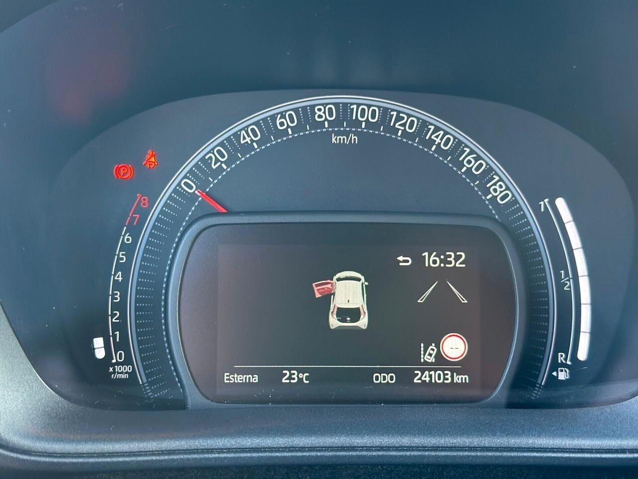 Toyota Aygo X 1.0 VVT-i 72 CV 5 porte Trend