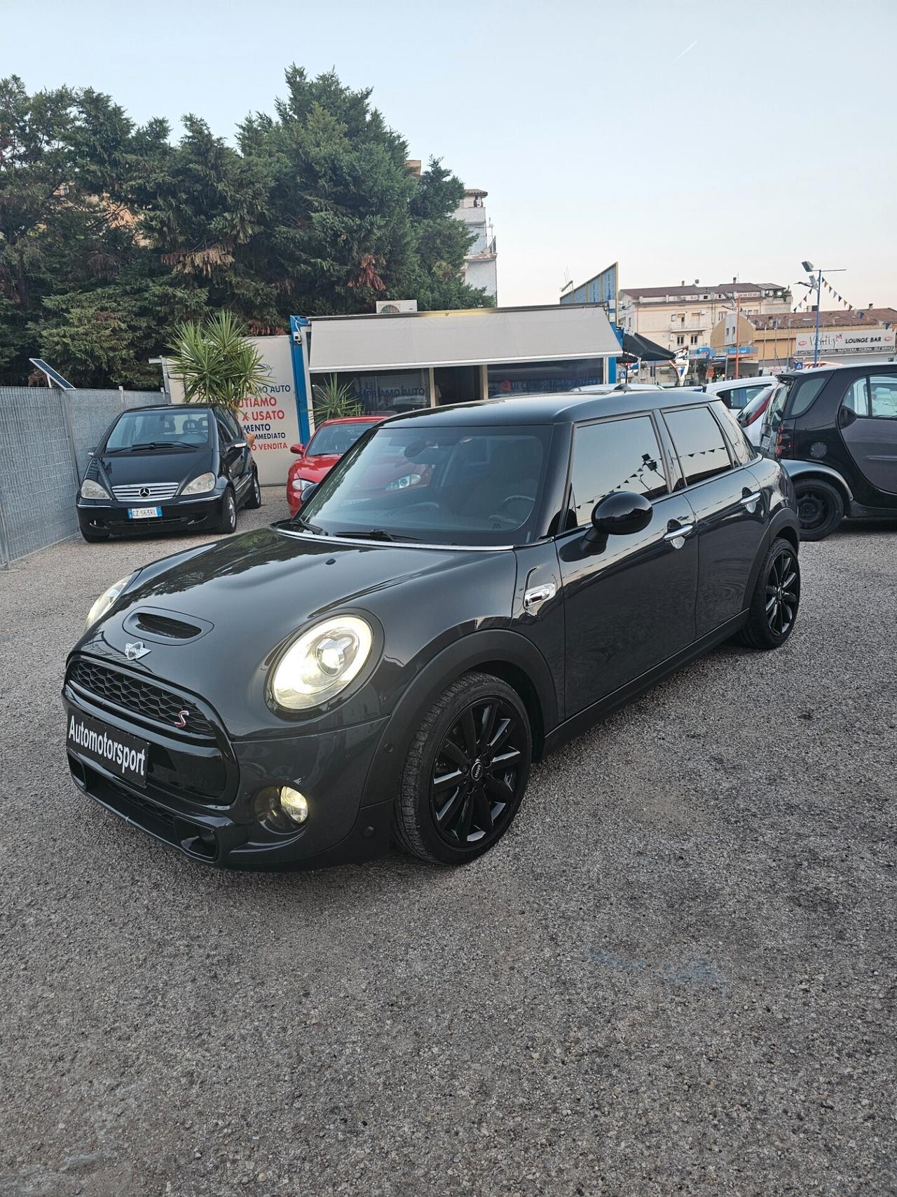 Mini Mini 2.0 Cooper SD Business XL