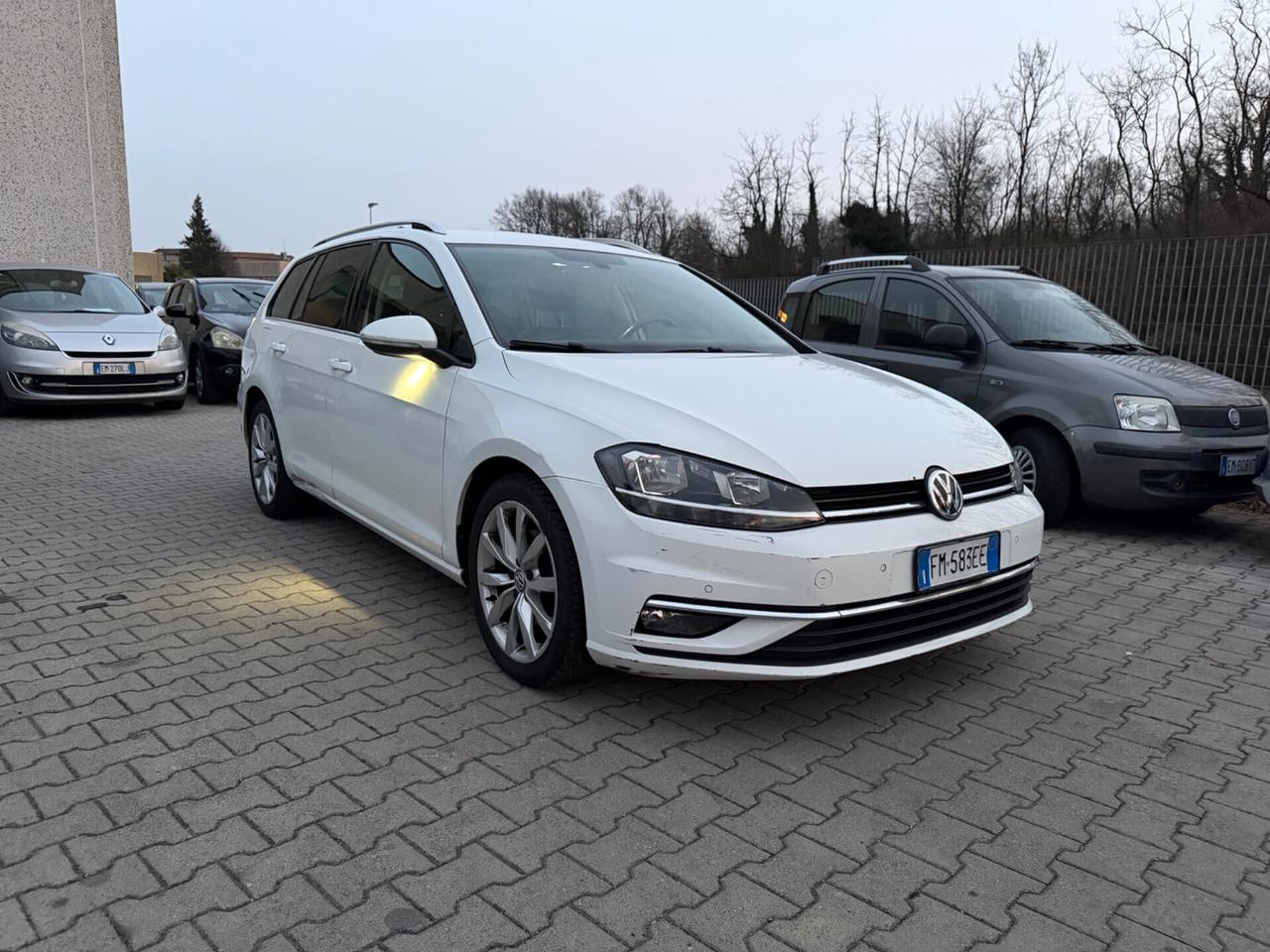 Volkswagen Golf Variant 1.6 TDI 110 CV 5p. Business BlueMotion Technology