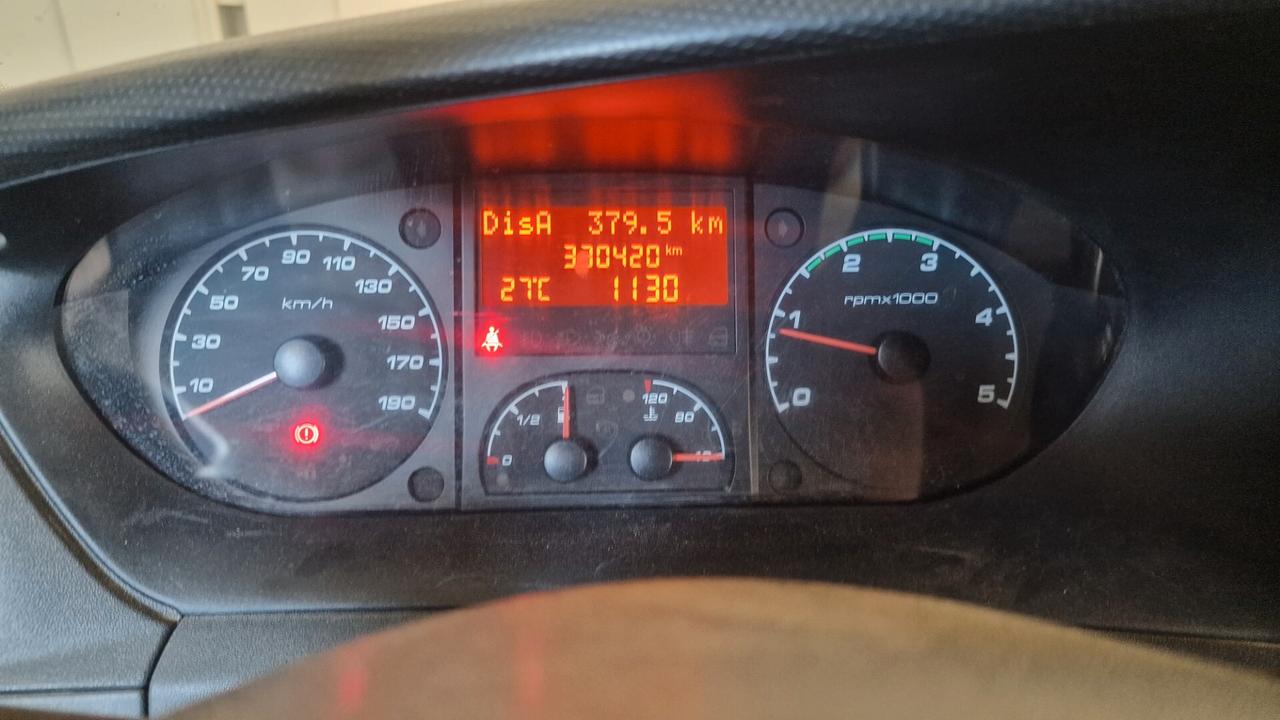 IVECO DAILY 33S13