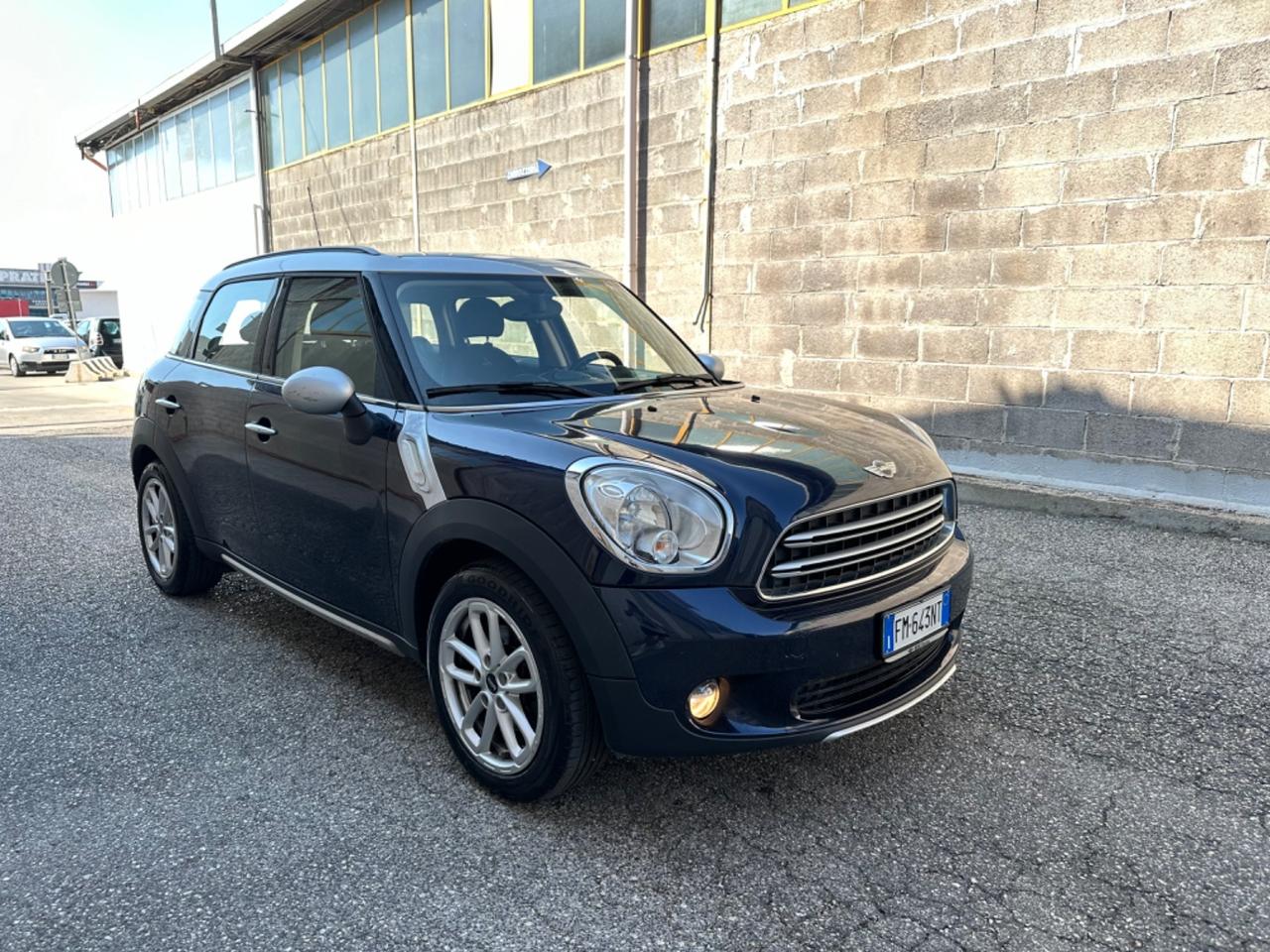 Mini Cooper D Countryman Mini 2.0 Cooper D Automatica TETTO