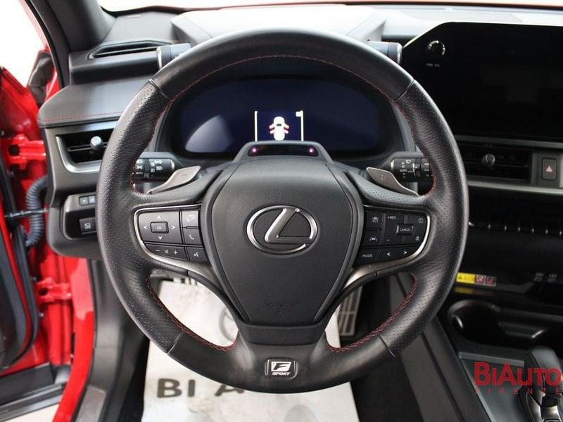 Lexus UX UX 300h 2.0 F-Sport 4wd cvt