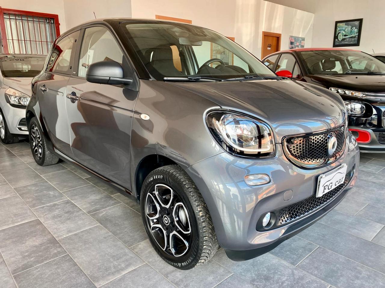 Smart ForFour 1.0 Passion 71Cv NEOPATENTATI