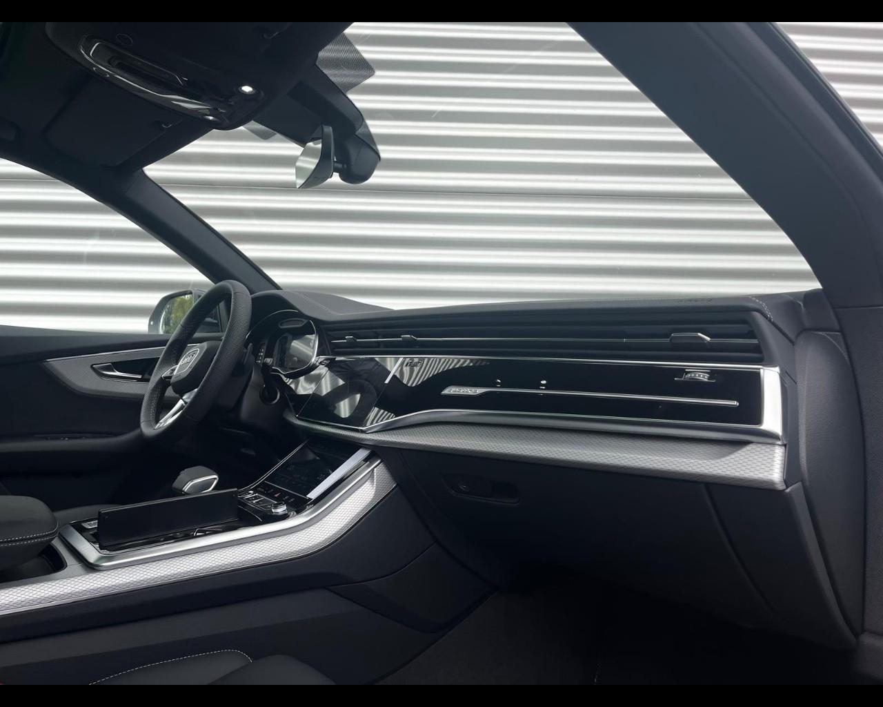 AUDI Q8 50 TDI MHEV QUATTRO TIPTRONIC S LINE EDITION