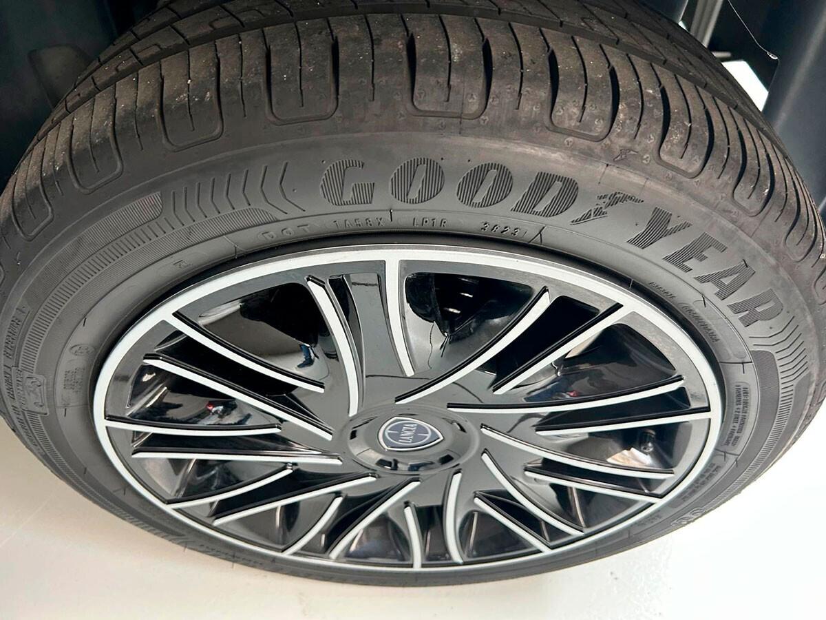 Lancia Ypsilon 1.0 FireFly 5 porte S&S Hybrid Ecochic Gold