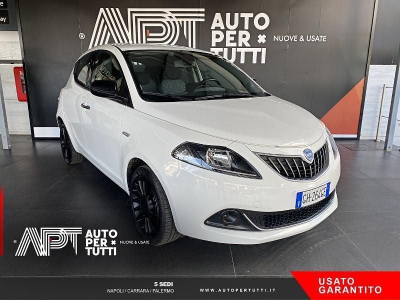 Lancia Ypsilon Ypsilon 1.0 firefly hybrid Silver s&s 70cv