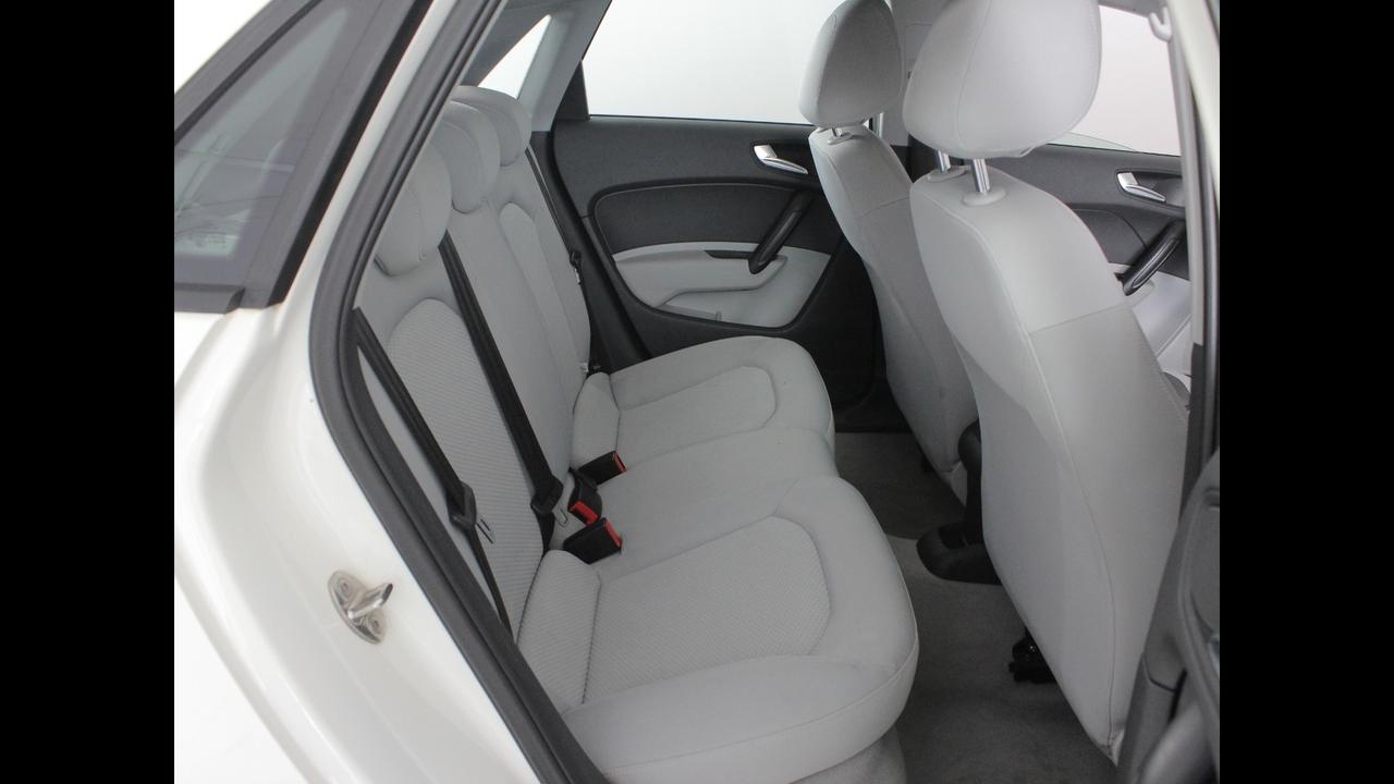 AUDI A1 I 2010 Sportback - A1 Sportback 1.4 tfsi Ambition 122cv s-tronic