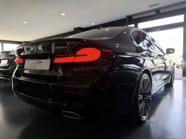 BMW 520 d 190CV 48V BERLINA CERCHI DA 20