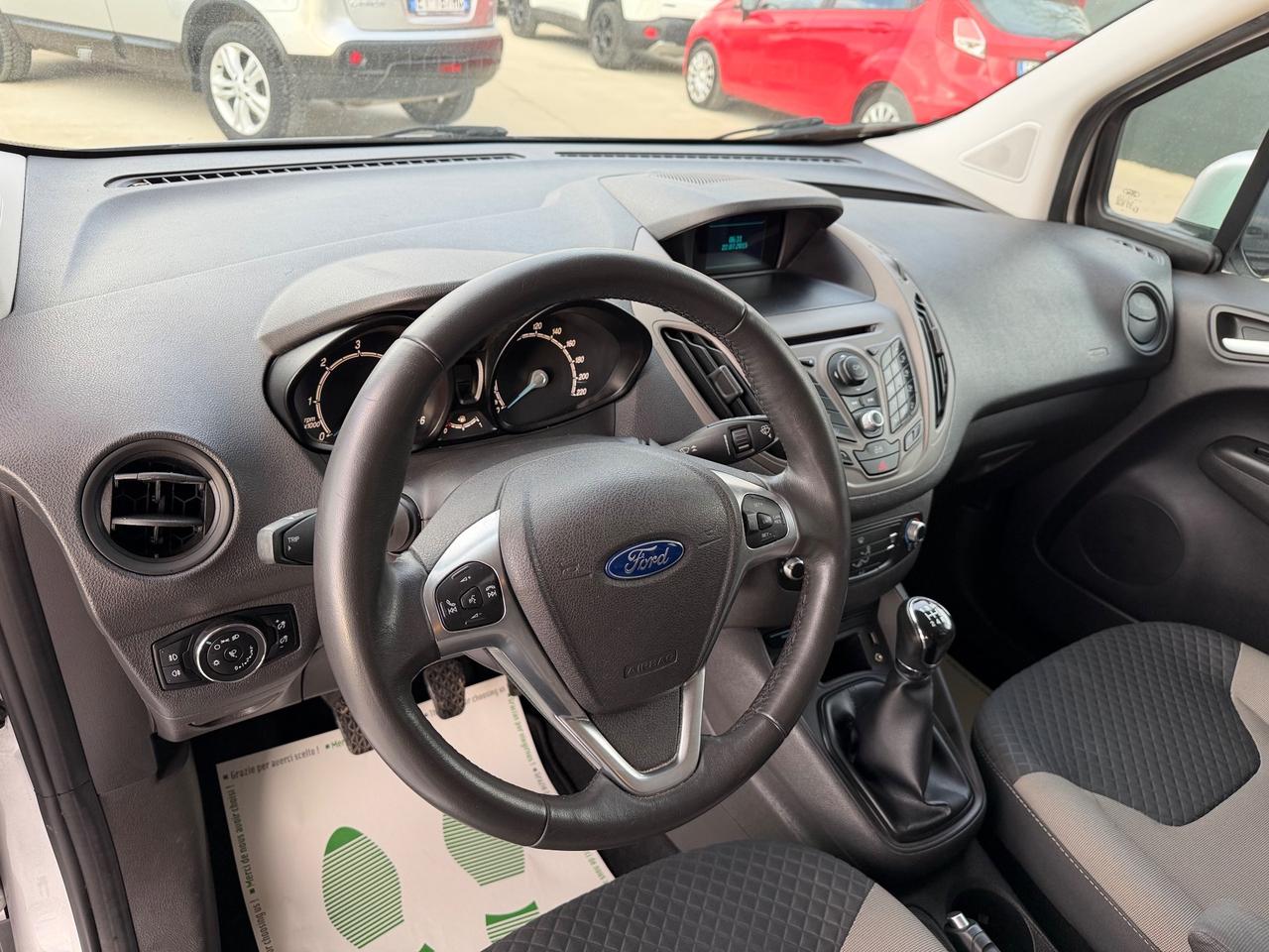 Ford Tourneo Courier 1.5 TDCI 75 CV Titanium