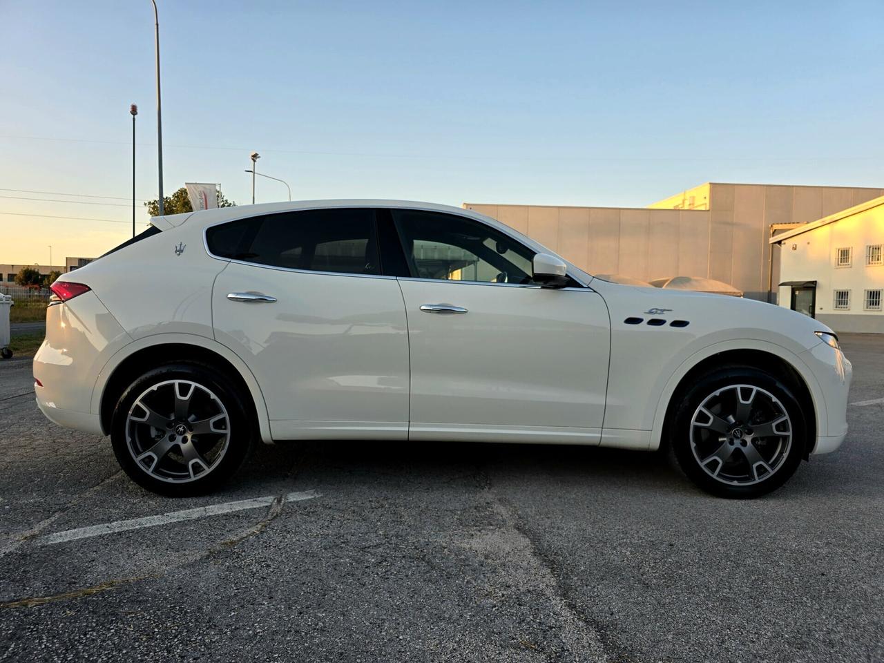 Maserati Levante 2.0 mhev GT 330cv auto