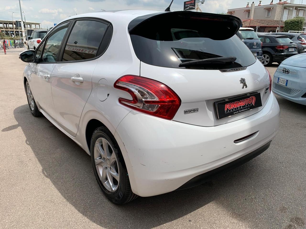Peugeot 208 1.4 e-HDi 68 CV S&S robotizzato 5 porte Active