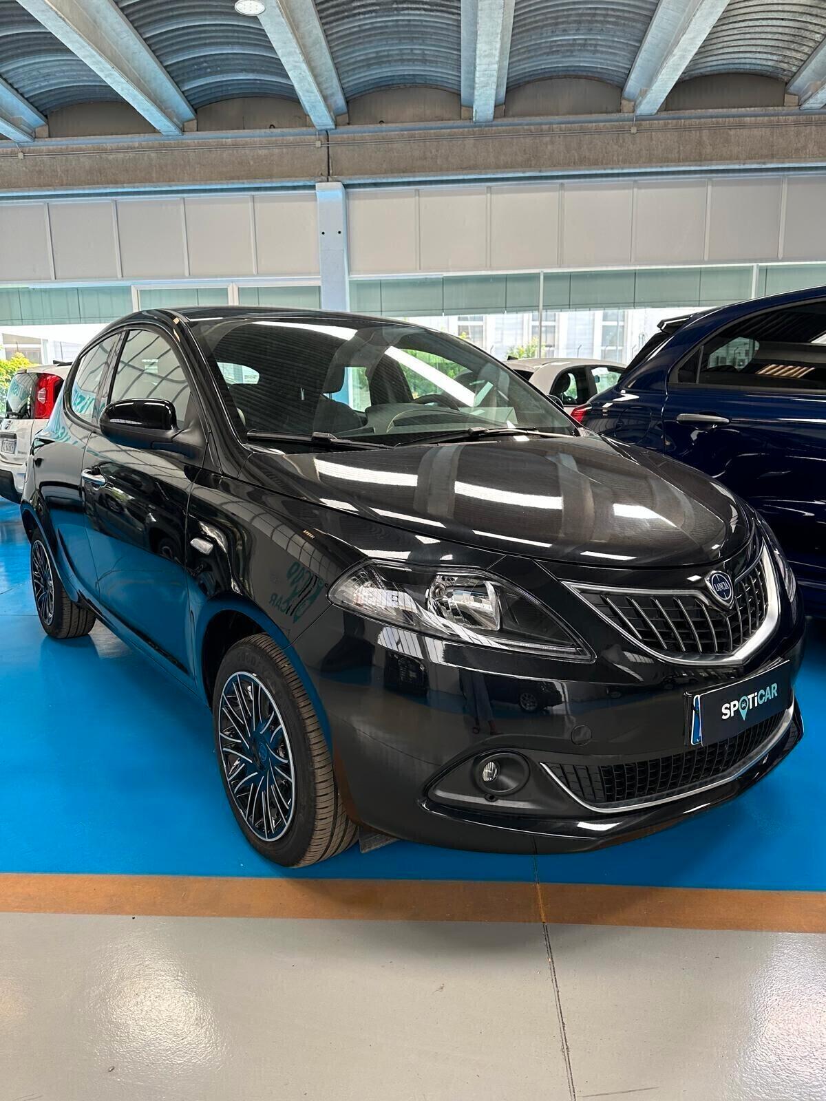 LANCIA YPSILON Gold 1.0 70 CV 2023