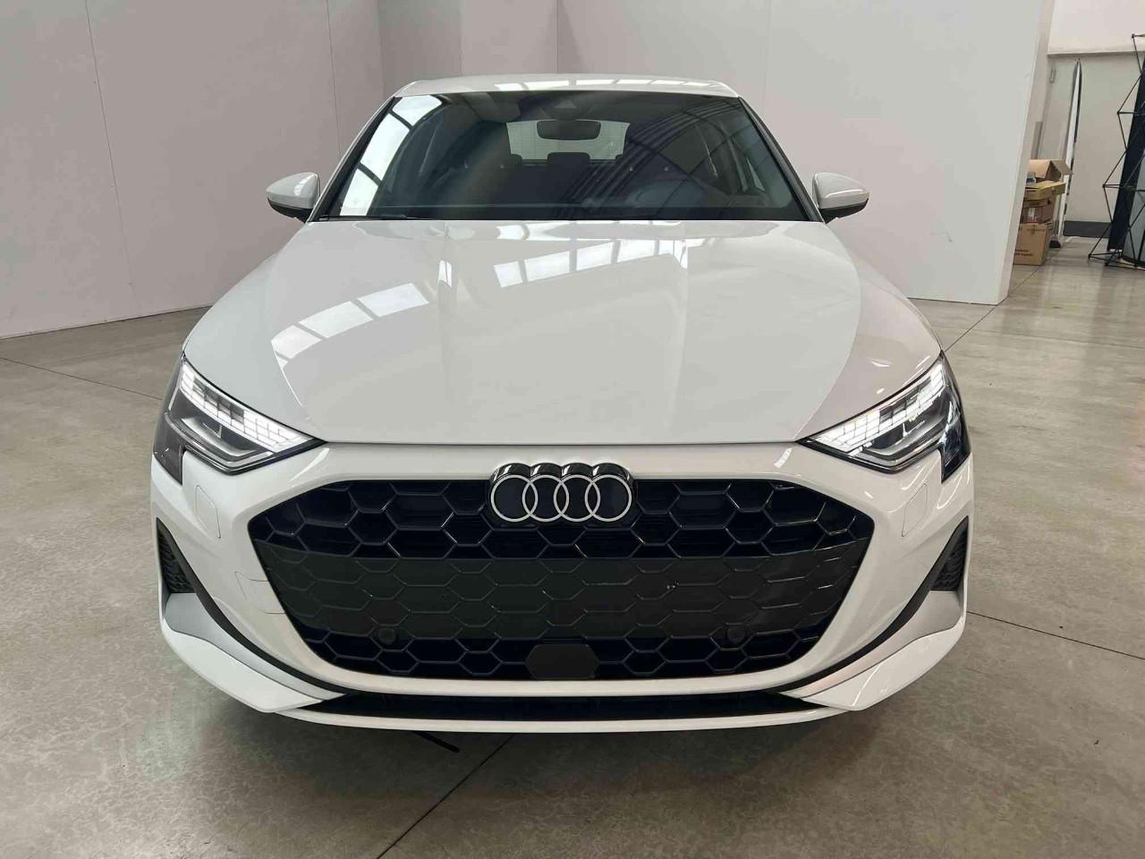 Audi A3 Sportback 1.5 tfsi mhev Business Advanced 116cv s-tronic