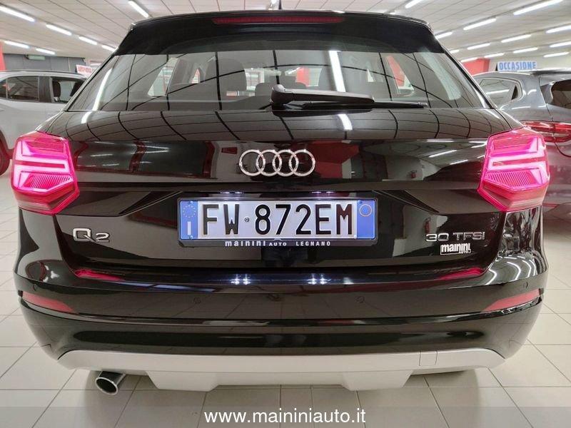 Audi Q2 30 TFSI S tronic Admired Cambio Automatico