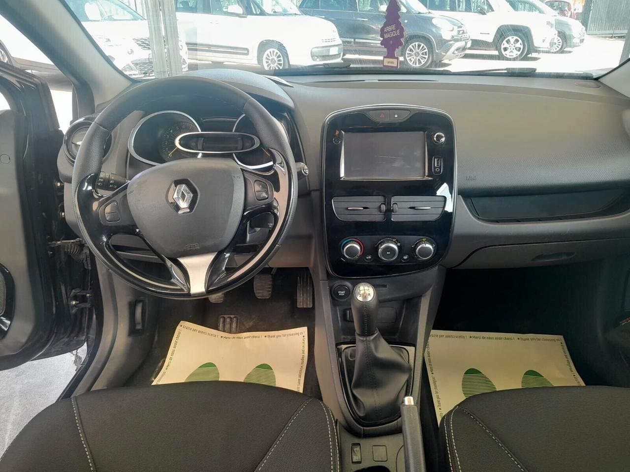Renault Clio 1.2 75CV 5 porte Wave