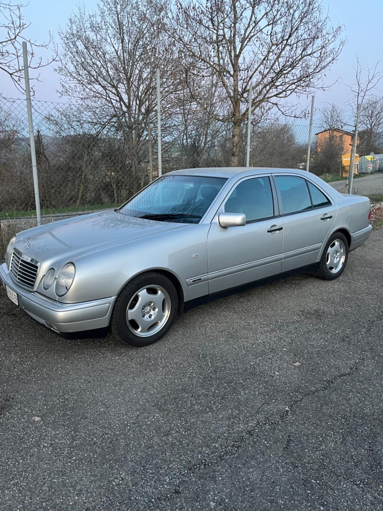 Mercedes-benz E 320 230 cat Avantgarde