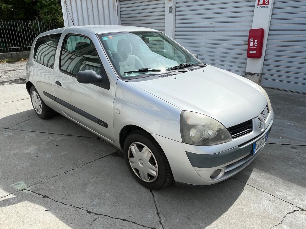 Renault Clio 1.2 16V cat 3 porte Luxe Privilège