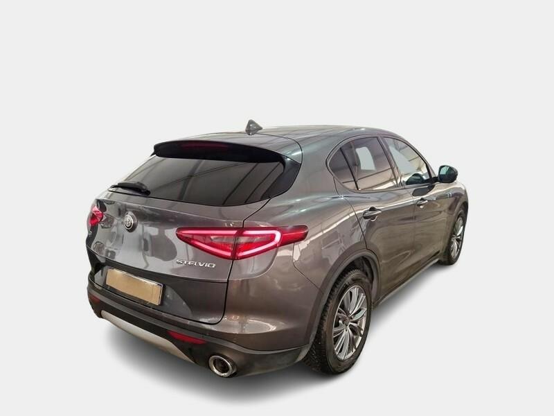 ALFA ROMEO STELVIO 2.2 TURBO DIESEL 190 CV BUSINESS AT8 Q4 SUV