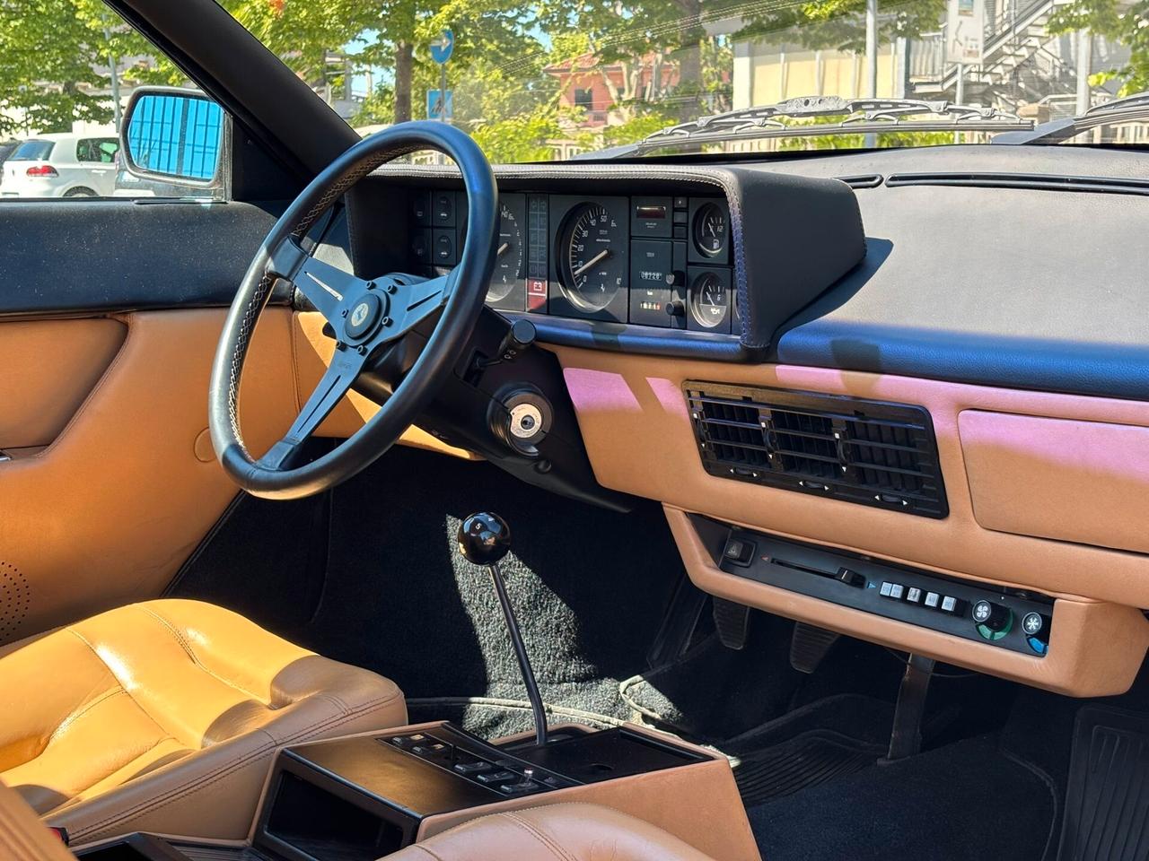 Ferrari Mondial 8