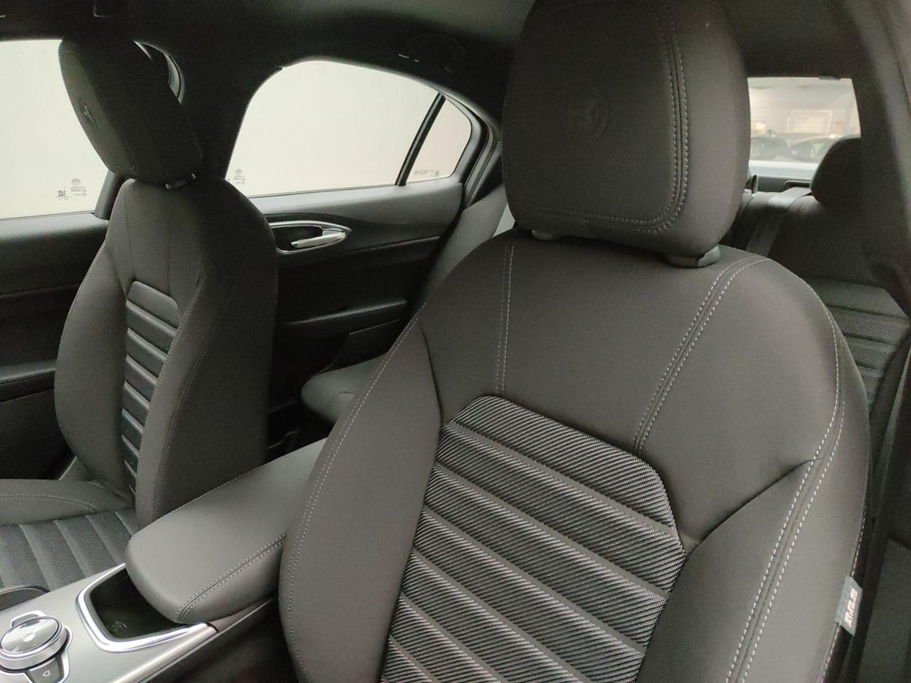 ALFA ROMEO Giulia 2023 2.2 TD 160CV SPRINT