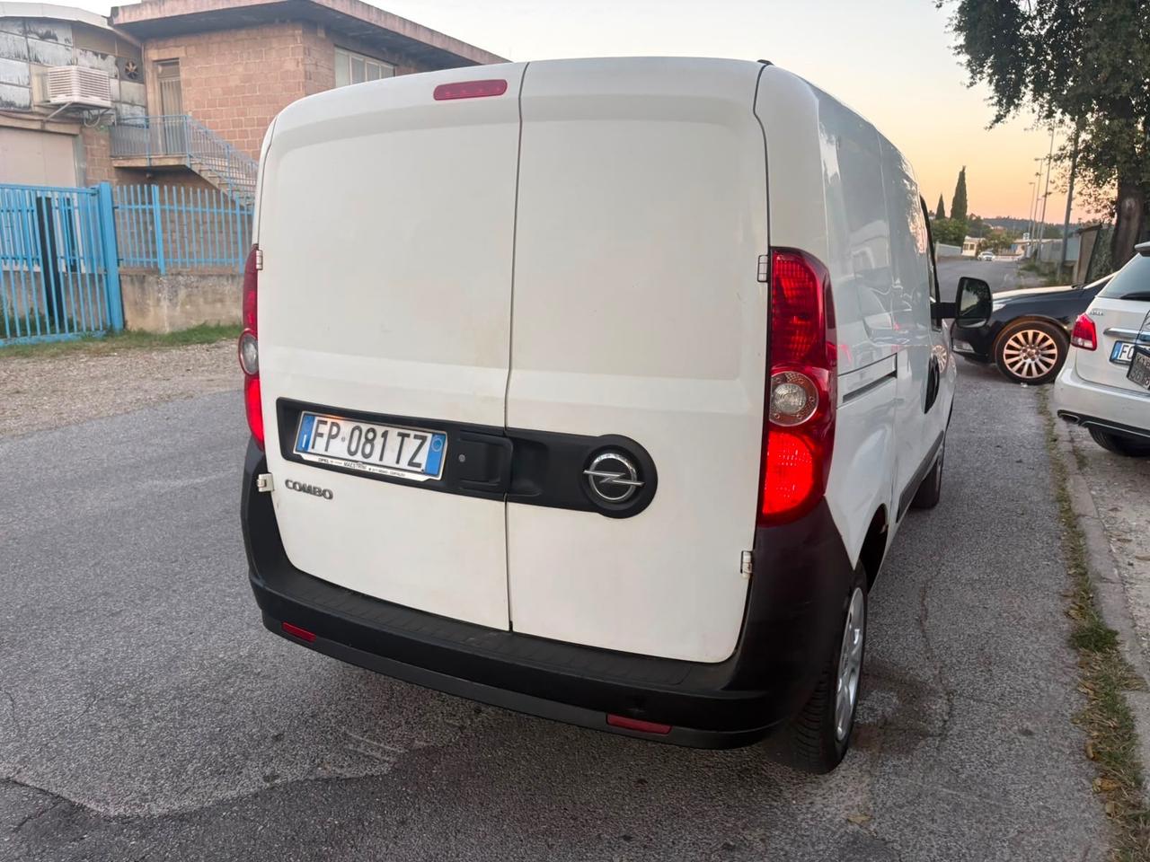 Opel Combo 1.6 CDTI 105CV PL-TN Van Blitz (1000kg) E6