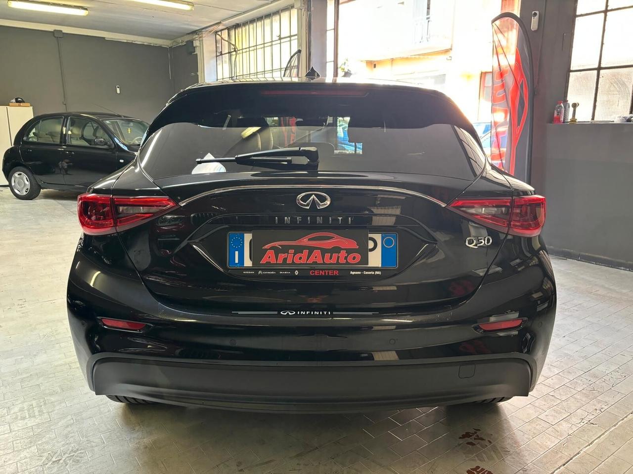 Infiniti Q30 1.5 diesel Premium Tech