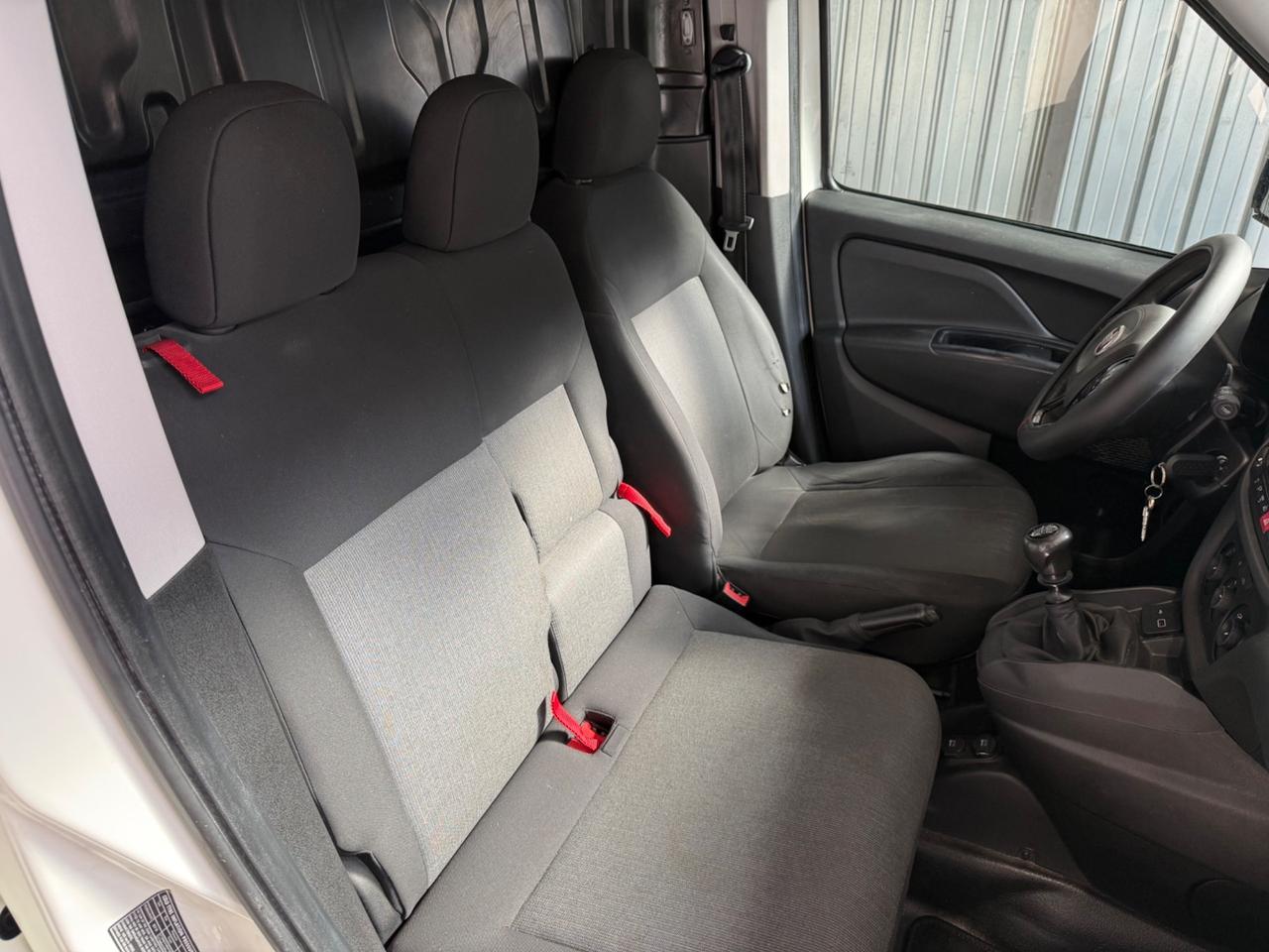 Fiat dobló 1.4 benzina/metano 3 posti