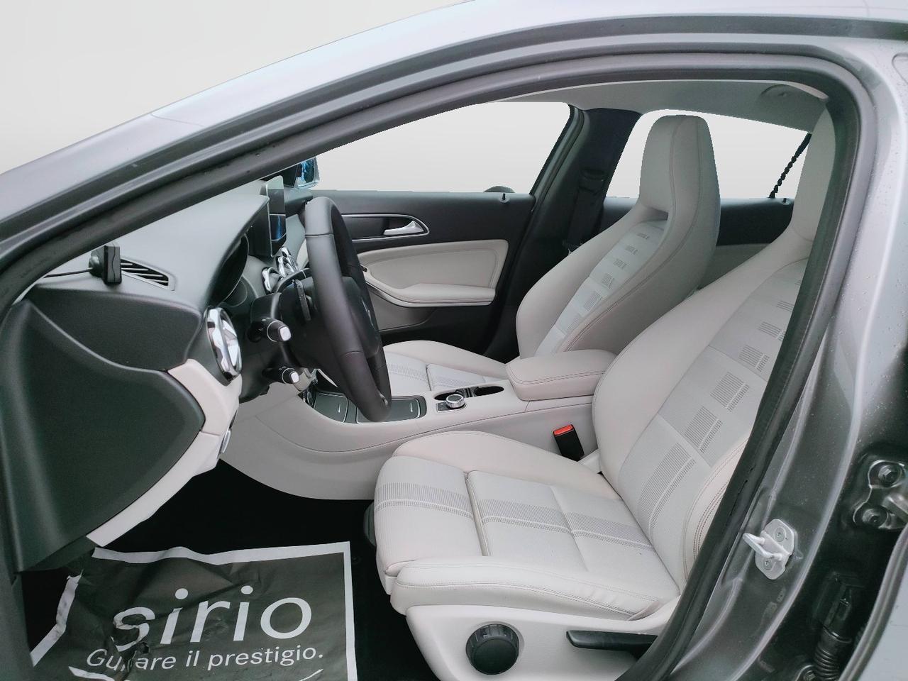 Mercedes-Benz GLA-X156 2017 - GLA 180 d Sport auto