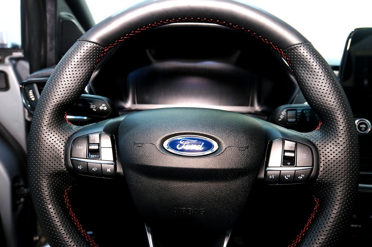Ford Puma ST LINE HYBRID 125cv COCKPIT
