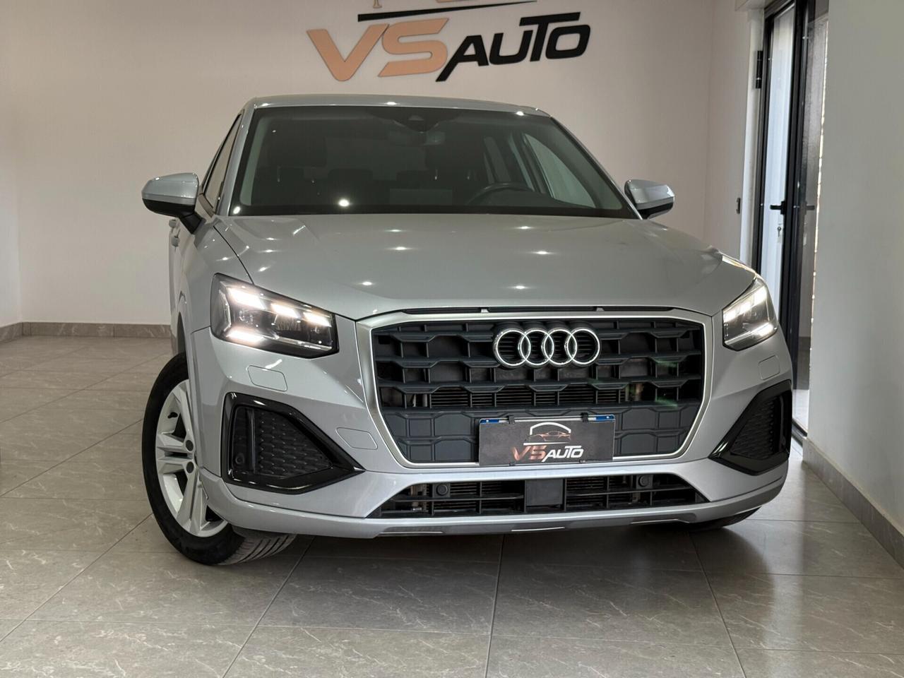 Audi Q2 30 TDI S tronic Identity Black