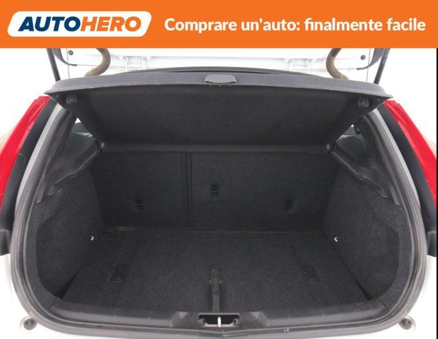 VOLVO V40 D2 R-design