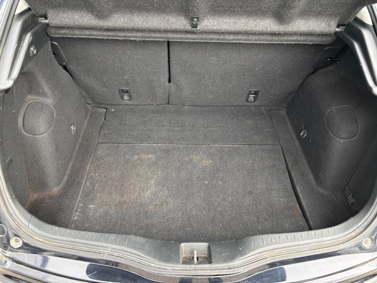 Honda Civic 1.4 i-DSi 5p. Elegance LE OK Neopatentati