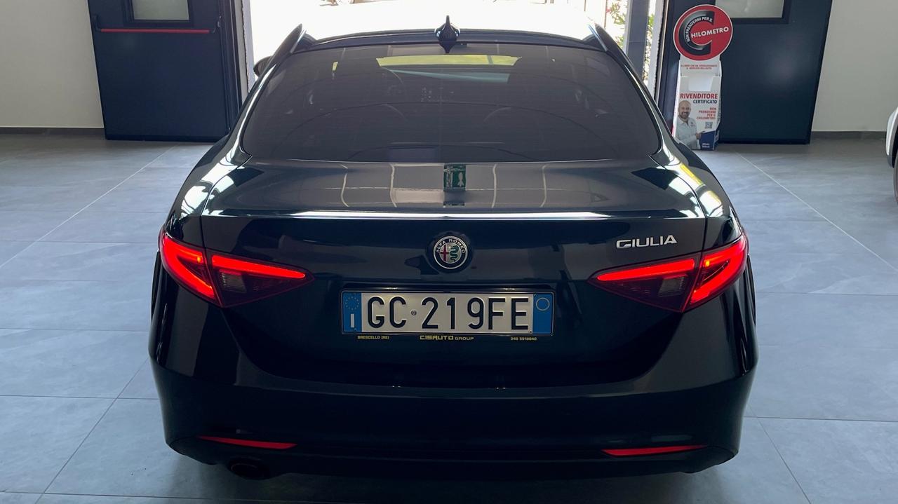 ALFA ROMEO GIULIA 2.2 TURBODIESEL EXECUTIVE 160CV - FULL LED, CAR PLAY, CRUISE CONTROL