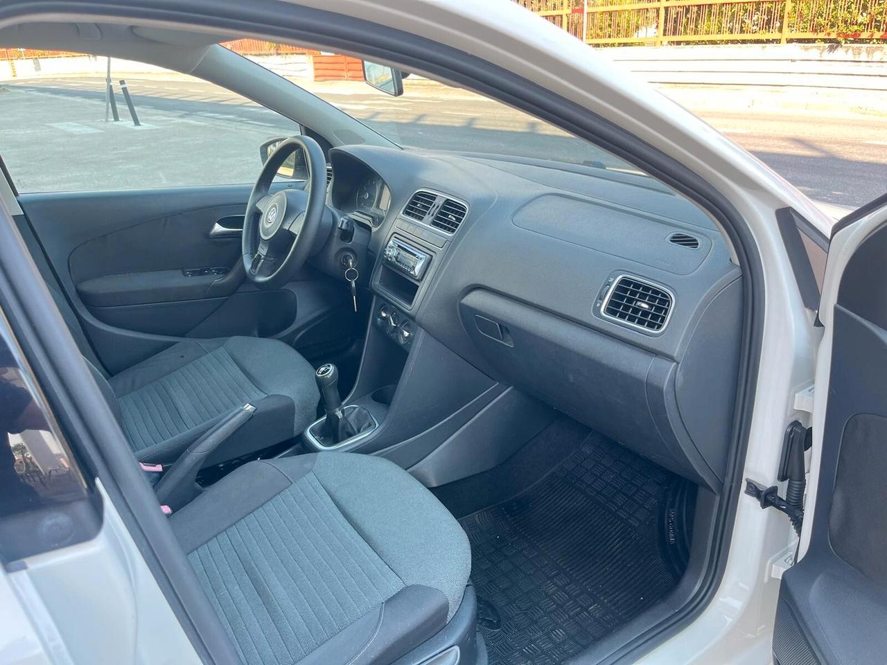 Volkswagen Polo 1.4 BENZ.5 porte Comfortline"MOTORE NUOVO FATTURATO"
