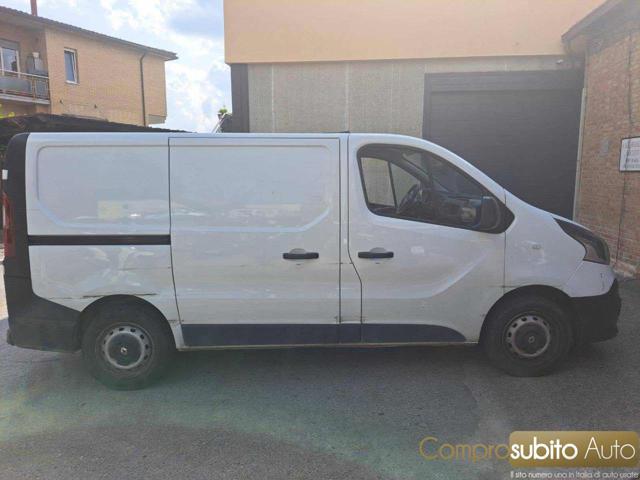RENAULT Trafic T27 1.6 dCi 120CV + 22% IVA
