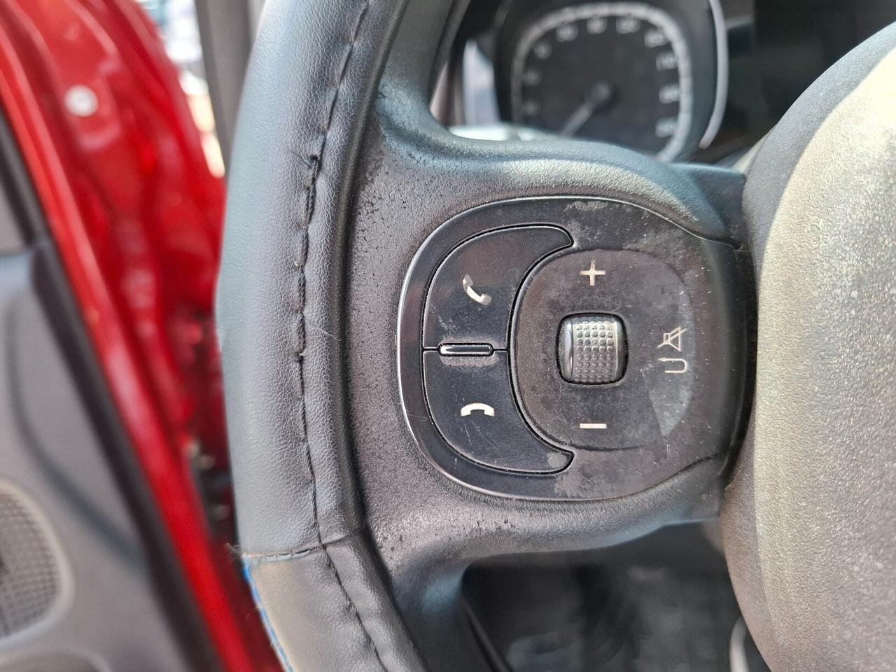 Fiat Panda 1.2 BENZINA LOUNGE - 2012