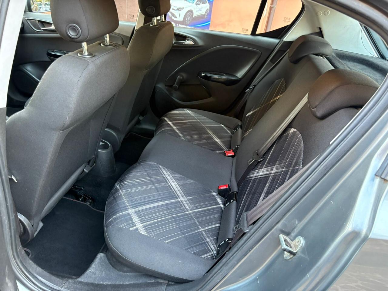Opel Corsa 1.2 5 porte