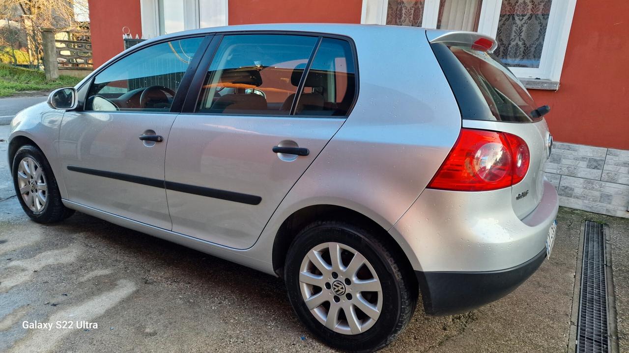 Volkswagen Golf 2.0 16V TDI 5p. Sportline neop