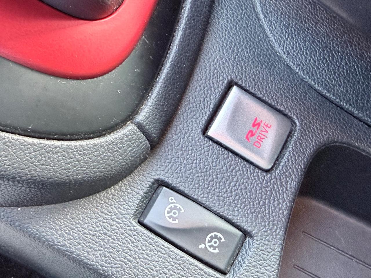 Renault Clio R.S 220CV 1.6BNZ AUTOMATICO EDC Trophy