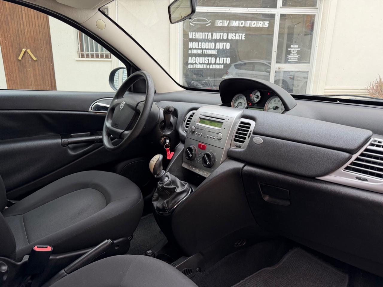 Lancia Ypsilon 1.2 69 CV 2011