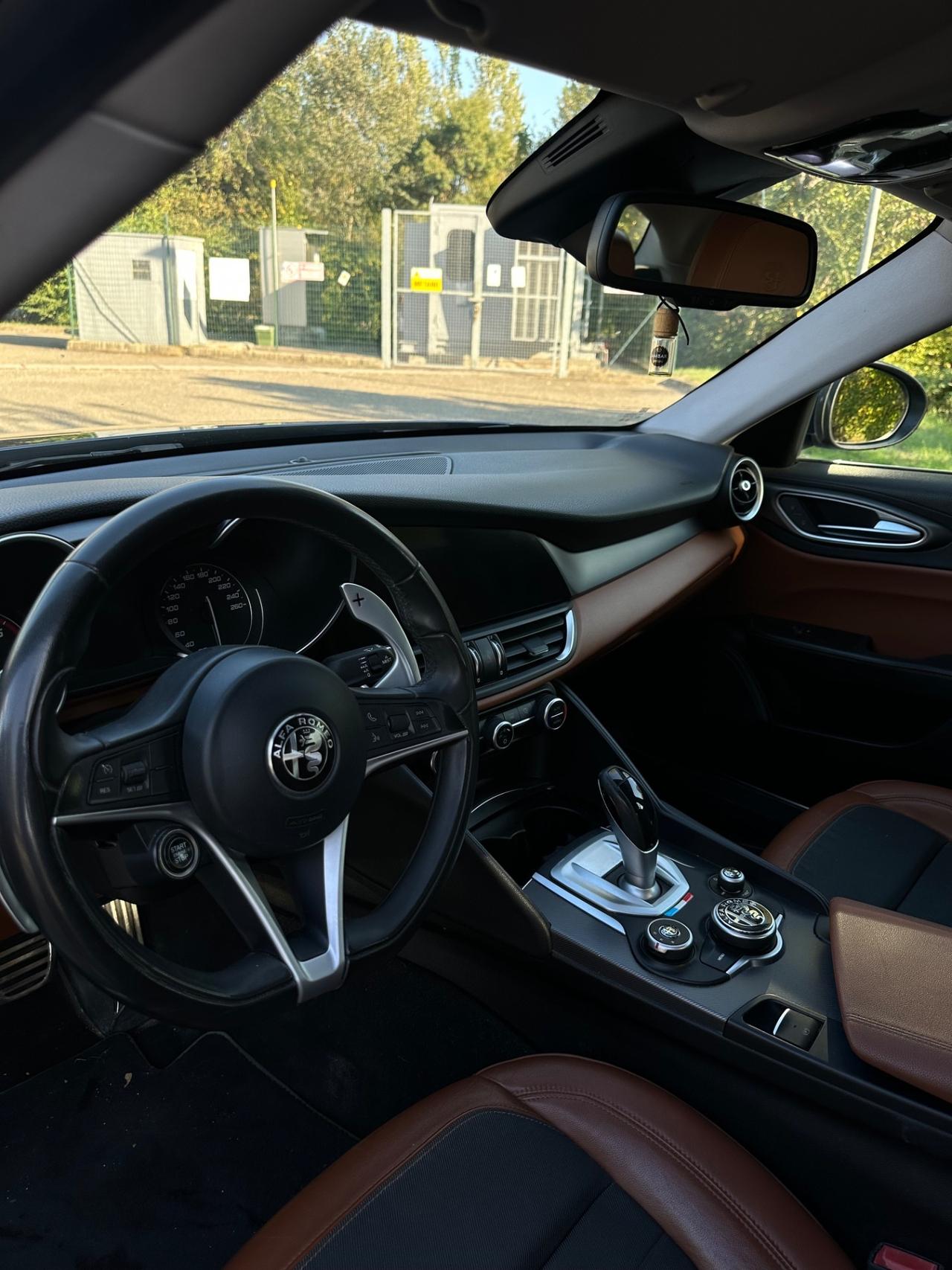 Alfa Romeo Giulia 2.2 Turbodiesel 180 CV Super