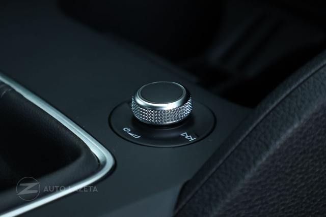 AUDI Q2 30 TFSI Business Advanced