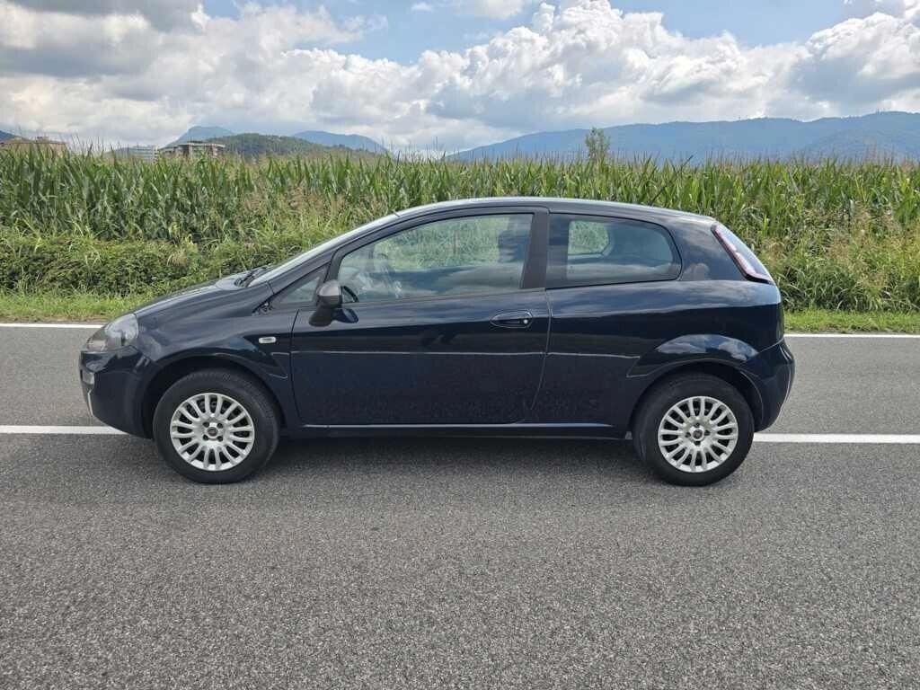 FIAT PUNTO EVO BENZ/METANO- EURO 6- OK NEOPATENTATI-